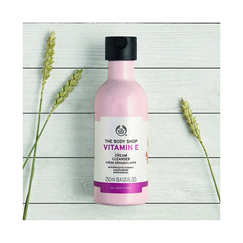 The Body Shop Vitamin E Cream Cleanser